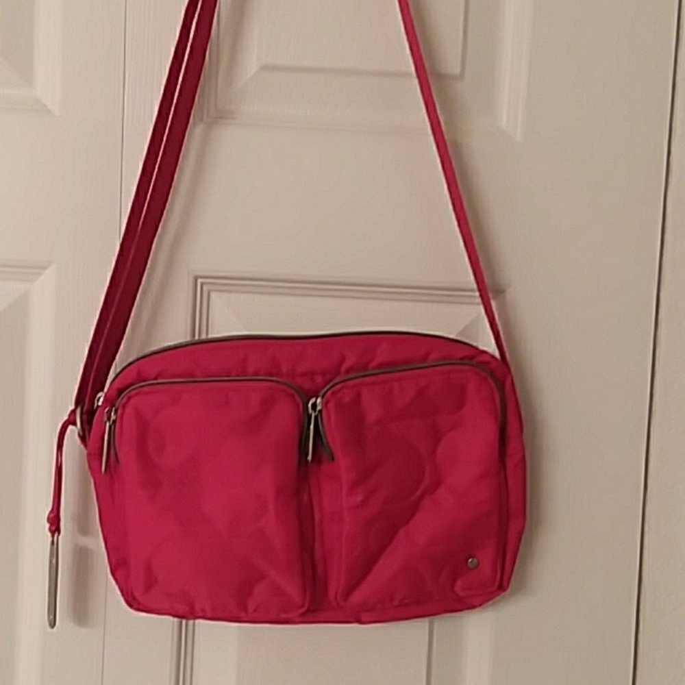 Brand new, never used Lesportsac cross body bag.